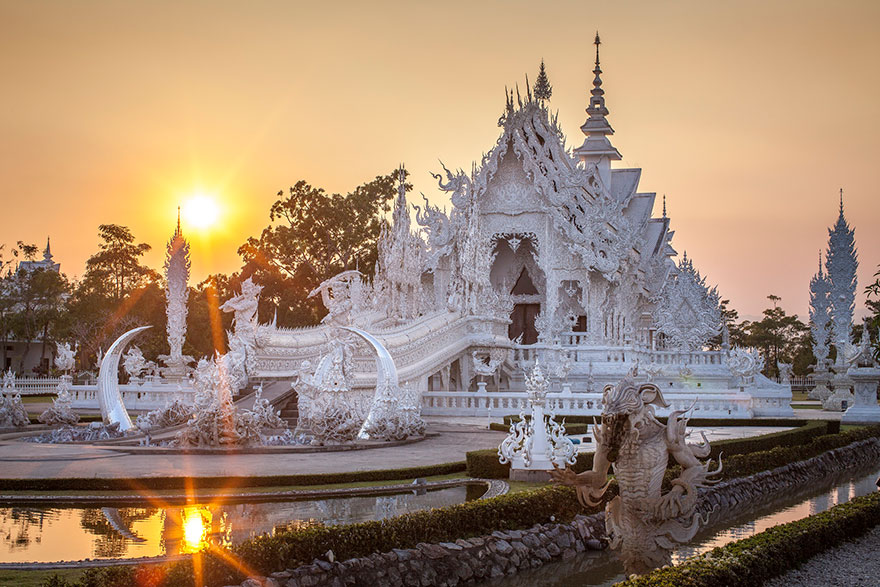 El Templo Blanco de Tailandia que parece que se ha caido del cielo 2