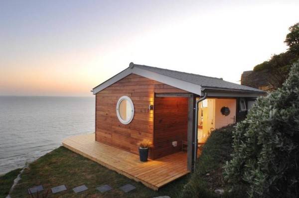 Una pequeña casa rural con encanto situada al lado del océano 1
