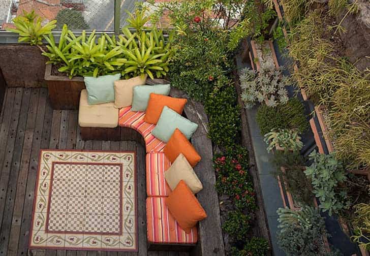 15 maravillosas ideas para decorar el balcón de tu casa ... Balcón Con Casas decoración