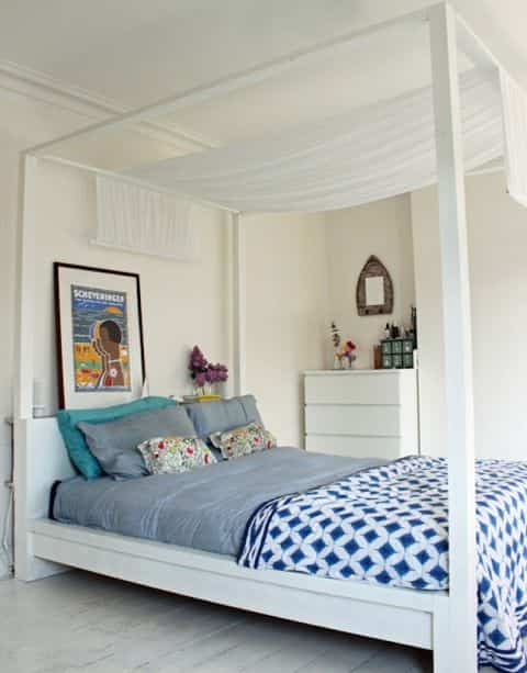 camas fabricadas con productos de Ikea 4 - cama con cuatro poster