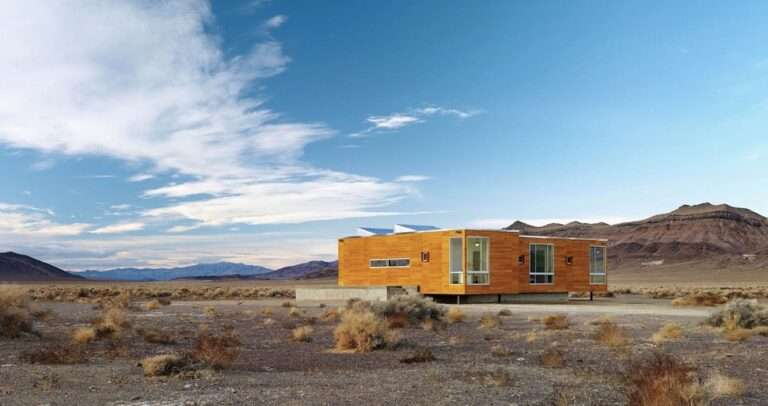 Lujosa casa prefabricada en pleno desierto