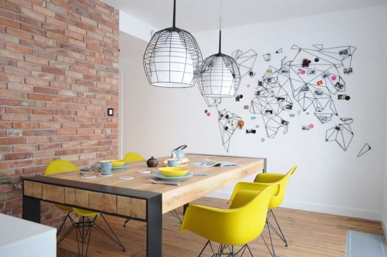 Pequeño apartamento pensado para parejas que destaca por su colorido