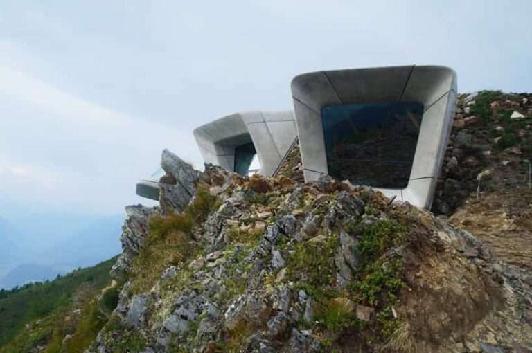 Un espectacular museo en plena cumbre alpina