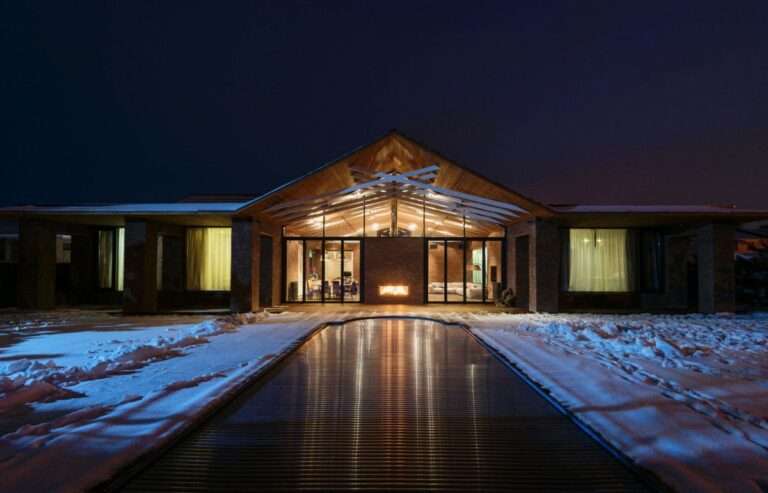 Espectacular casa simétrica en la ciudad rusa de Rostov