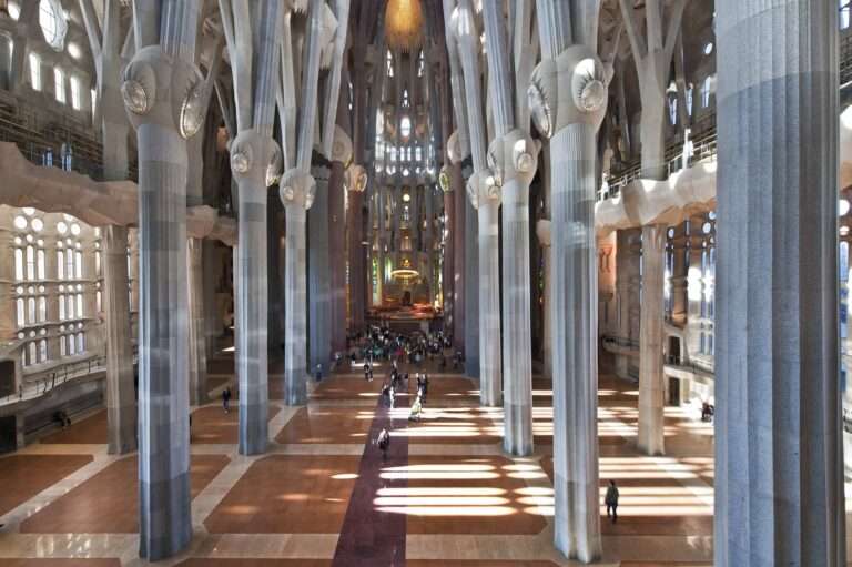 Suelos de corcho en la Sagrada Familia en Barcelona