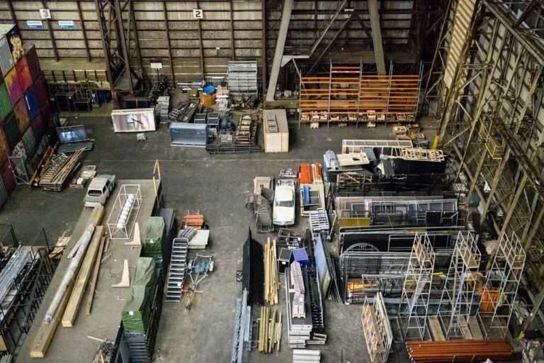¿Por que es importante utilizar materiales adecuados para la contrucción de grandes almacenes?