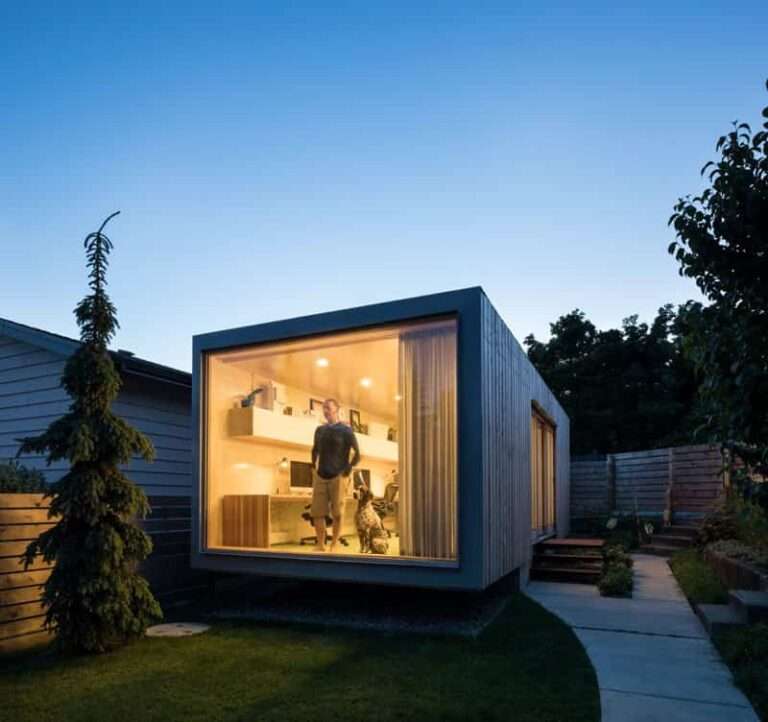Este arquitecto construye una oficina en casa utilizando un viejo contenedor