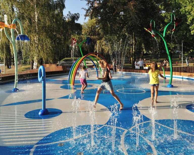 Splashpad® urbano de VORTEX: estética, diversión y sostenibilidad
