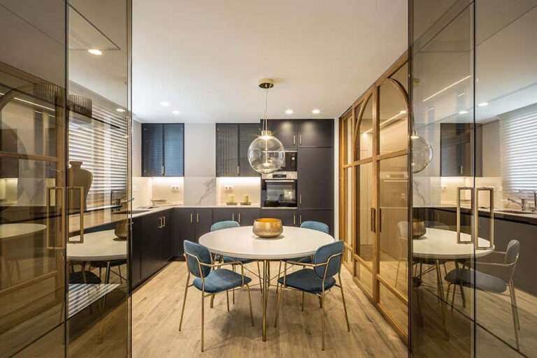 Vivienda de inspiración parisina en el un antiguo hotel de la Alameda de Valencia