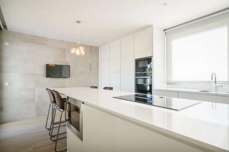 Cocinas blancas: un estilo cada vez más demandado por los usuarios