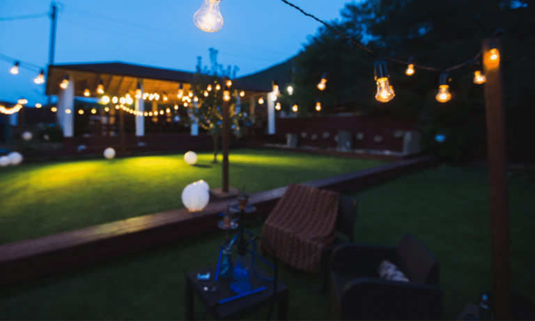 ¿Cómo elegir tus guirnaldas de luces para exterior?