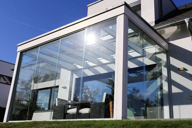 Cerramientos de Porche: ¿Cuál es el Mejor Cerramiento para tu Hogar?