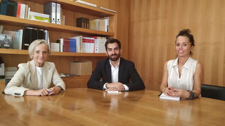 El Consejo Superior de Colegios de Arquitectos de España renueva su convenio con Construmat