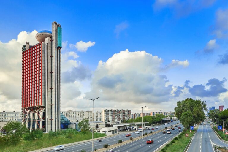 Hyatt Regency Barcelona Tower celebra su legado arquitectónico en los principales eventos del sector