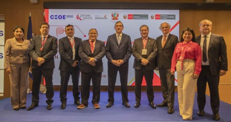 Perú Comienza Gira de Eventos Empresariales para Impulsar la Inversión