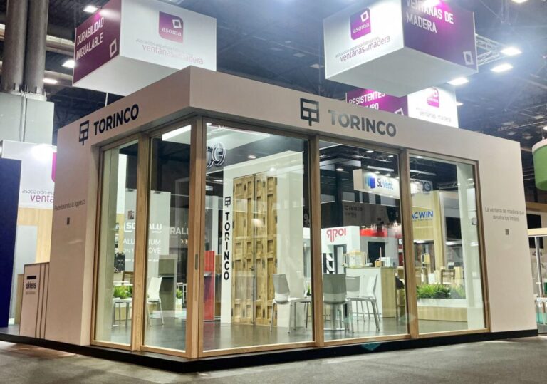 Torinco Introduce en Veteco la Innovadora Generación de Ventanas Correderas Minimalistas de Madera