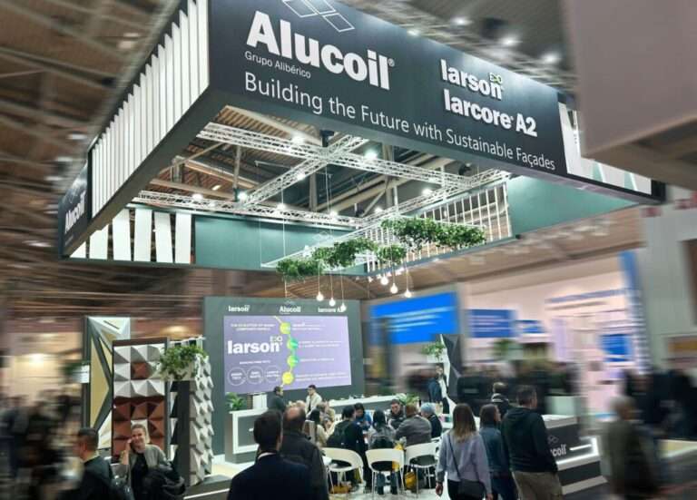 Alucoil Presenta su Innovadora y Sostenible Gama de Paneles Composite Larson® EVO