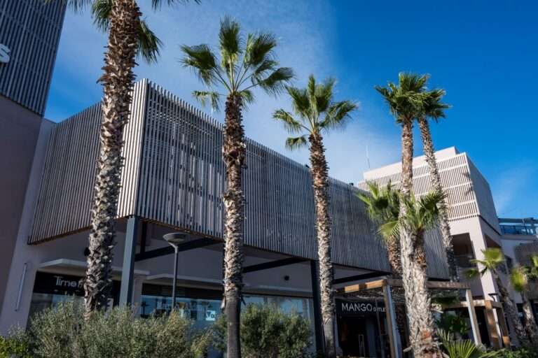 La madera termotratada Lunawood ideal también para proyectos comerciales
