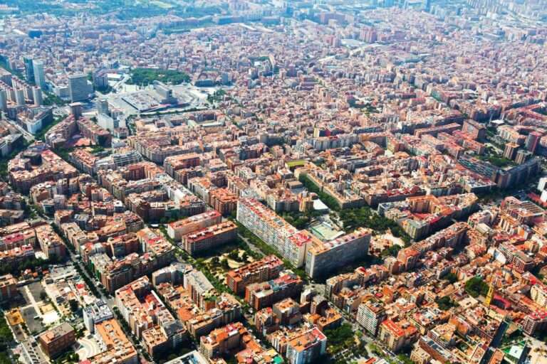 Zonas Tensionadas y Grandes Tenedores: Aspectos Clave para Fijar la Renta en Contratos de Alquiler en Cataluña