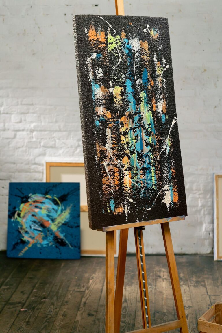 Innovación Acústica y Arte: La Exposición Mundo Whisper en Barcelona