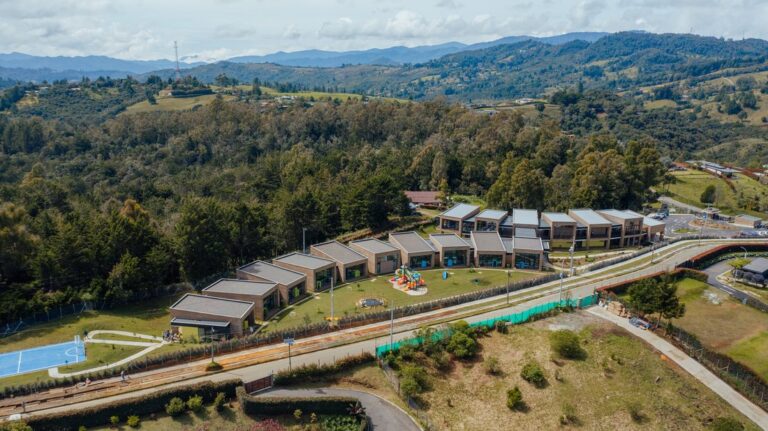 Lamp lleva a cabo el proyecto lumínico del Preescolar Sagrado Corazón Montemayor