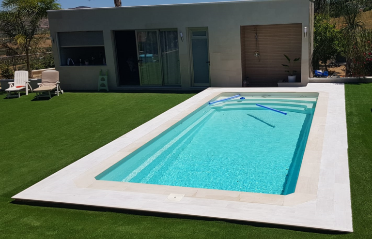 Poliéster Casariche: Innovación en Soluciones Hidráulicas con Piscinas de Alta Resistencia