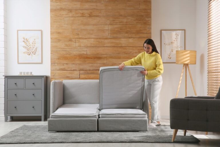 Cómo elegir un sofá cama para espacios pequeños y piezas multiuso